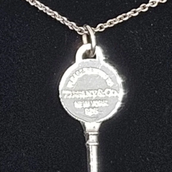 Tiffany &Co sterling Silver .925 Return To Tiffany Round Circle Key Peretti - Picture 8 of 16